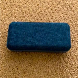 Cute Polaroid navy blue speaker